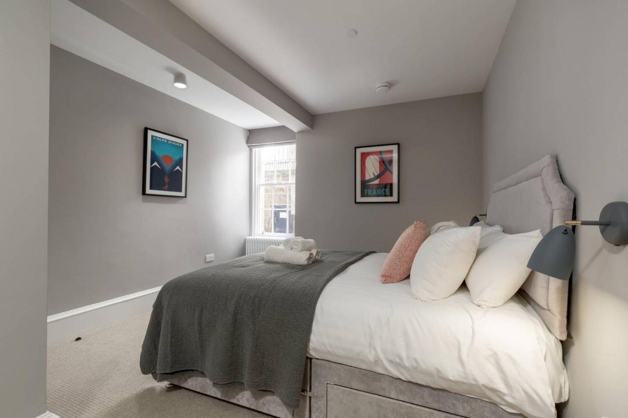 Joivy Luxurious 2Br Home Near Haymarket Station Edynburg Zewnętrze zdjęcie
