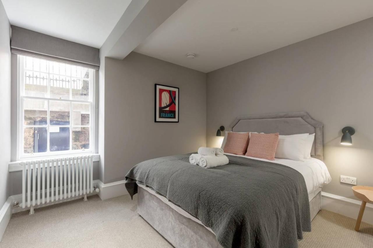 Joivy Luxurious 2Br Home Near Haymarket Station Edynburg Zewnętrze zdjęcie