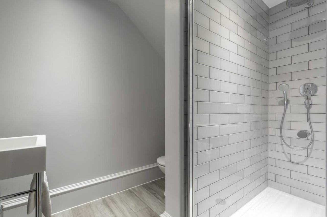 Joivy Luxurious 2Br Home Near Haymarket Station Edynburg Zewnętrze zdjęcie